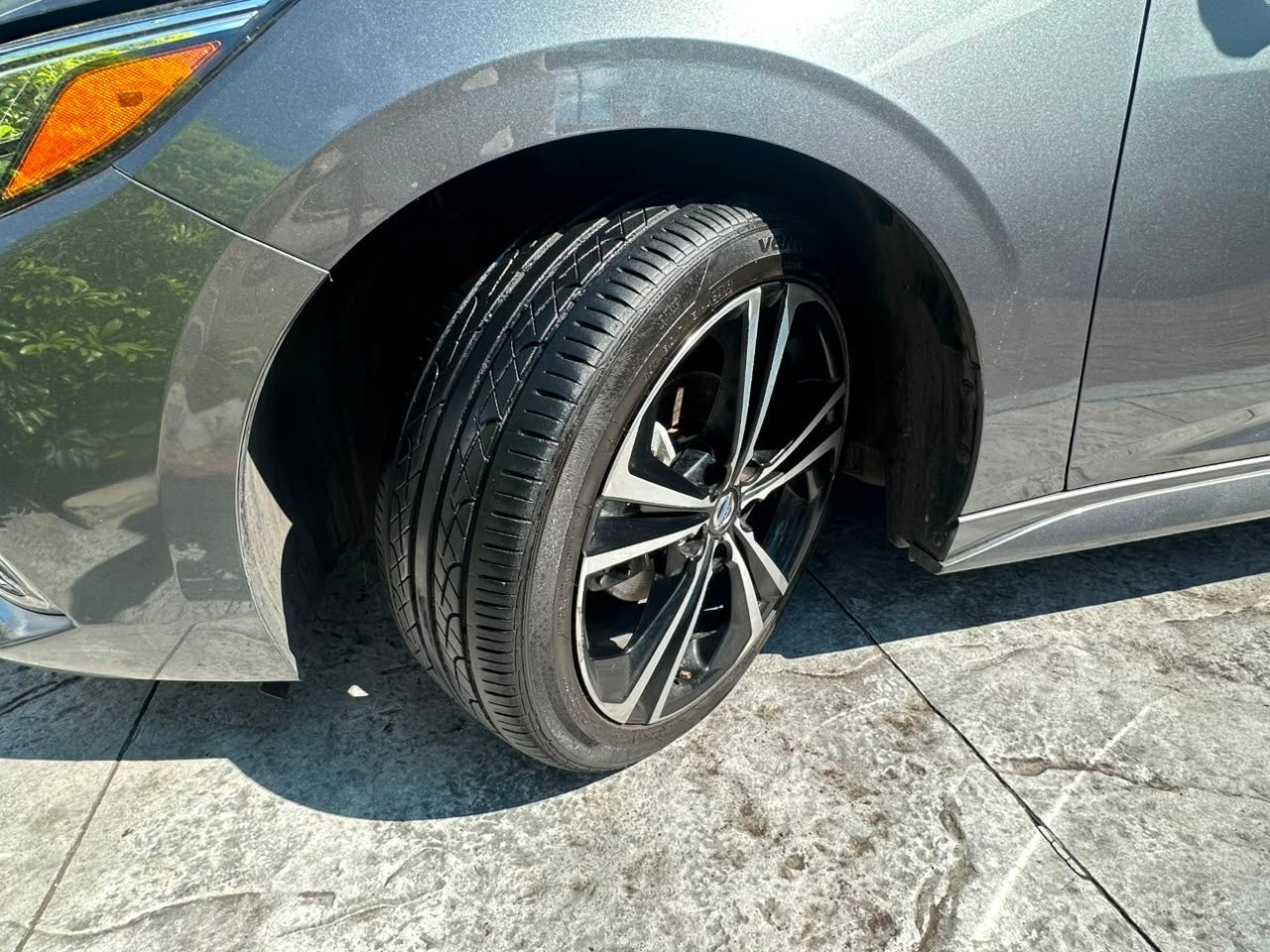 2023 Nissan Sentra SR BI-TONO L4 2.0L 145 CP 4 PUERTAS AUT BA AA
