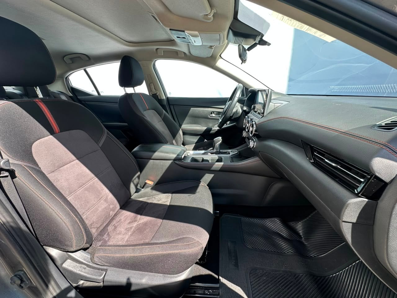 2023 Nissan Sentra SR BI-TONO L4 2.0L 145 CP 4 PUERTAS AUT BA AA