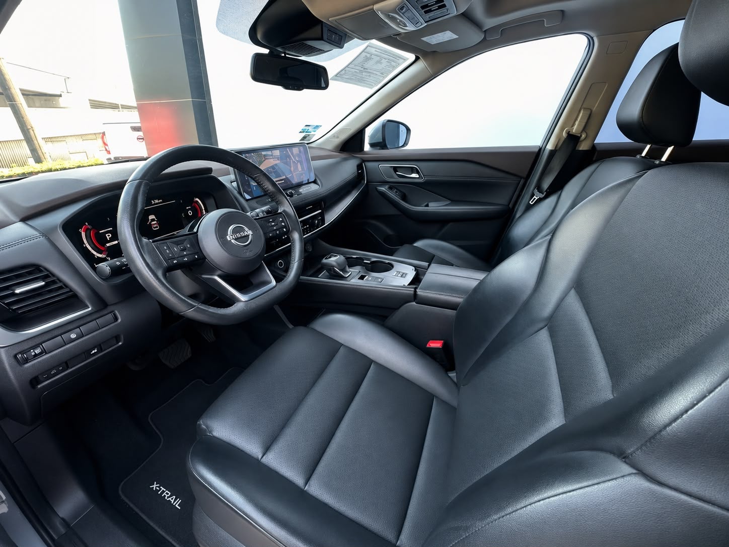 2023 Nissan X-Trail PLATINUM, L4, 2.5L, 181 CP, 5 PUERTAS, AUT CVT